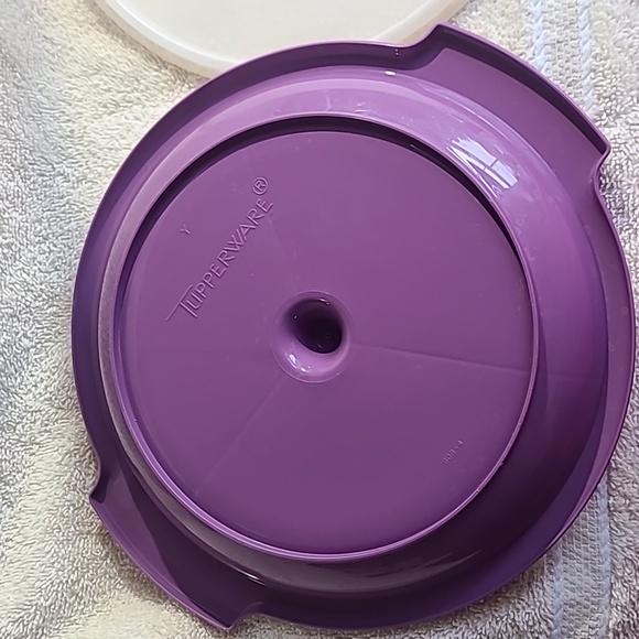 Storage container - Picture 3 of 4